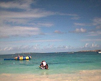 Rachel rides out to the parasailing - can you believe it's Dec 27th?